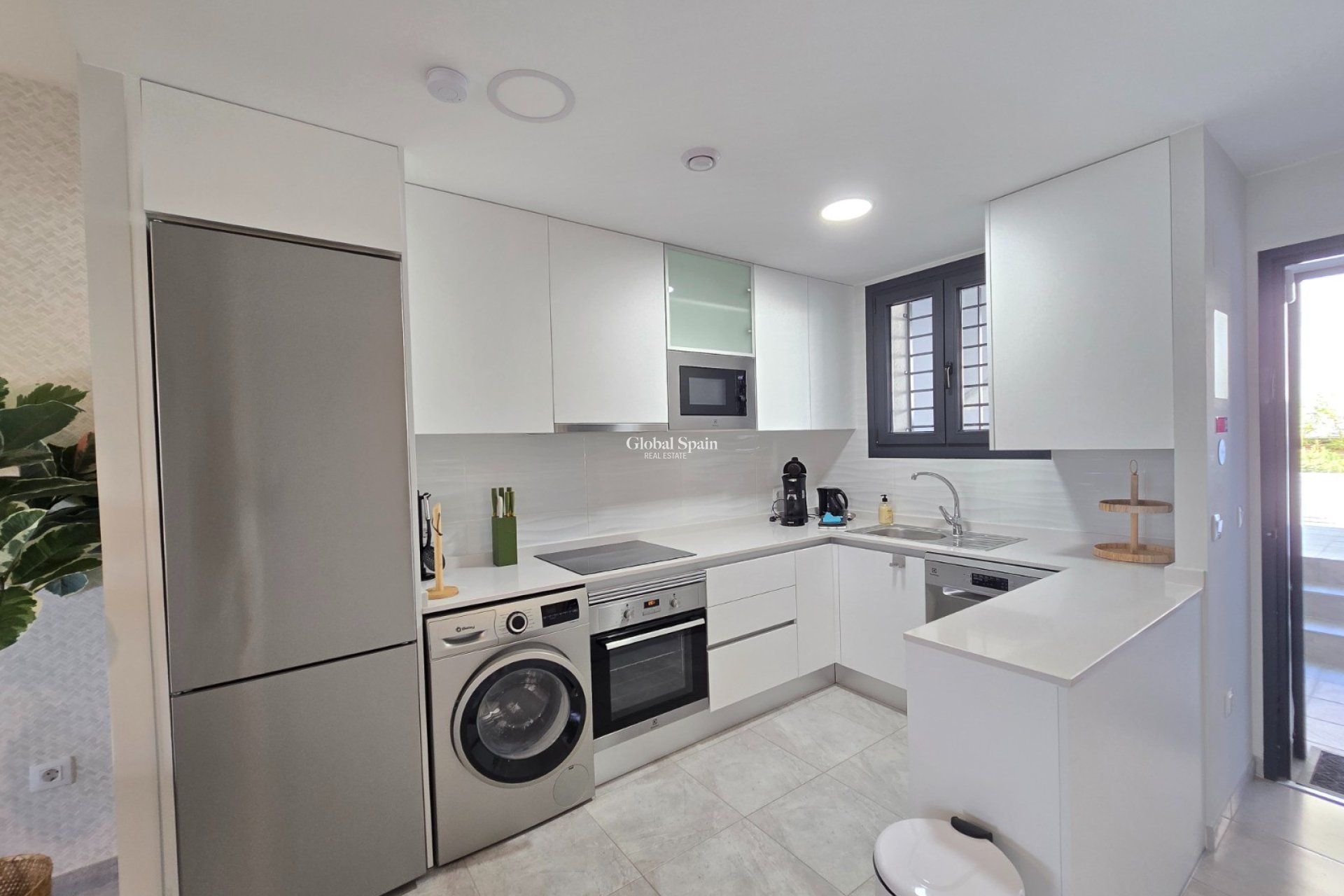 Revente - APPARTEMENT -
ORIHUELA COSTA - Costa Blanca