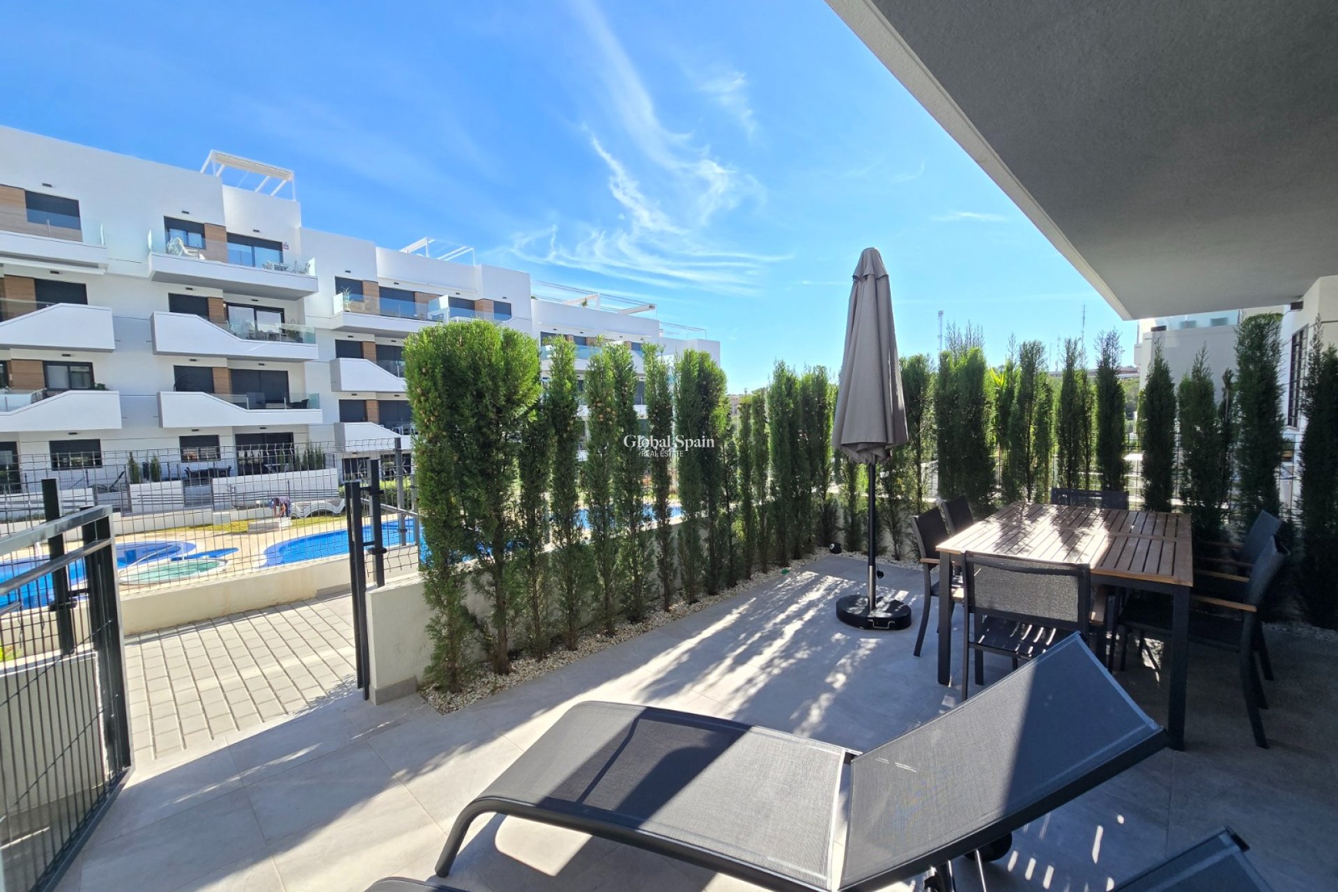 Revente - APPARTEMENT -
ORIHUELA COSTA - Costa Blanca
