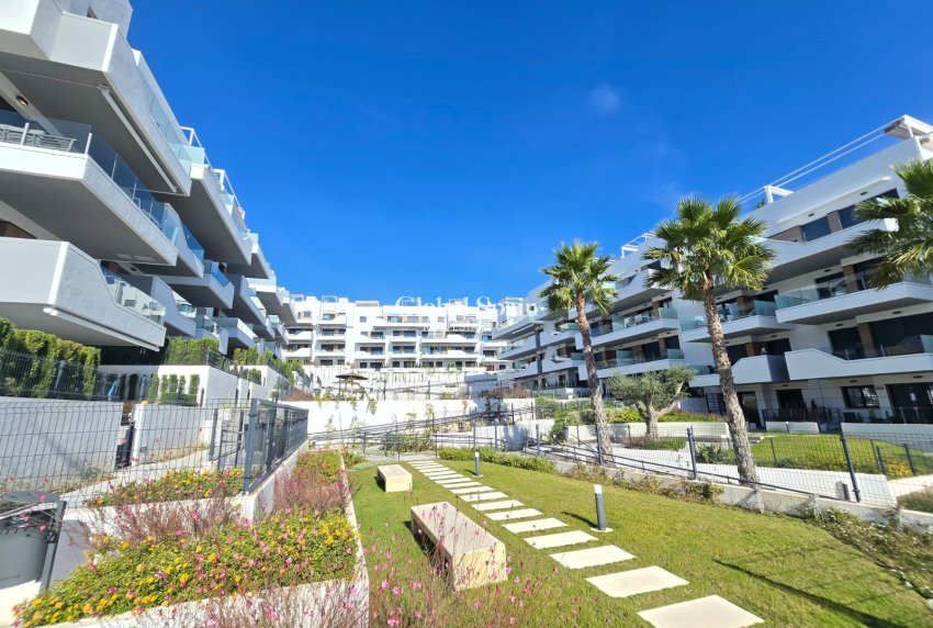 Revente - APPARTEMENT -
ORIHUELA COSTA - Costa Blanca