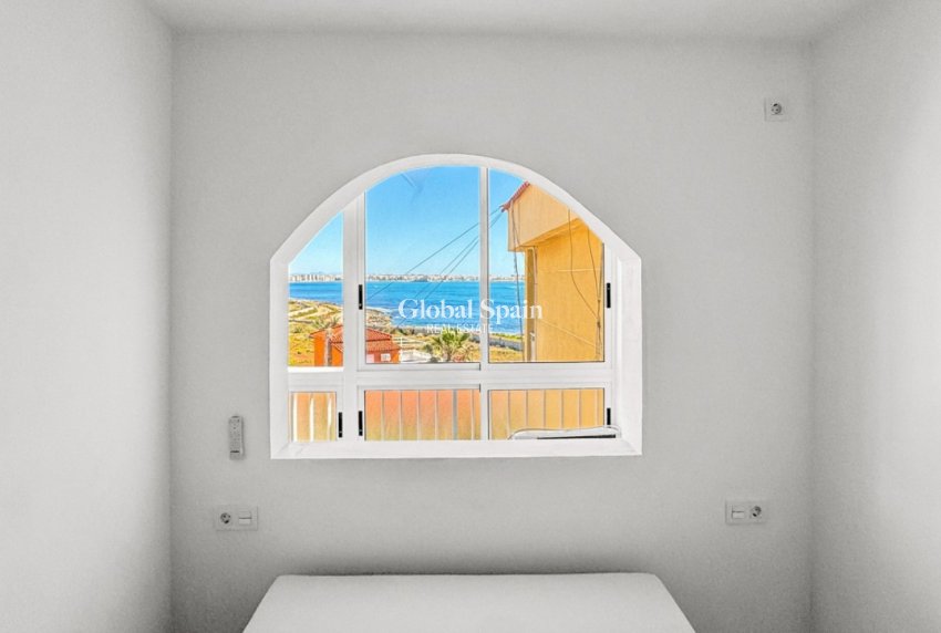 Revente - APPARTEMENT -
ORIHUELA COSTA - Costa Blanca