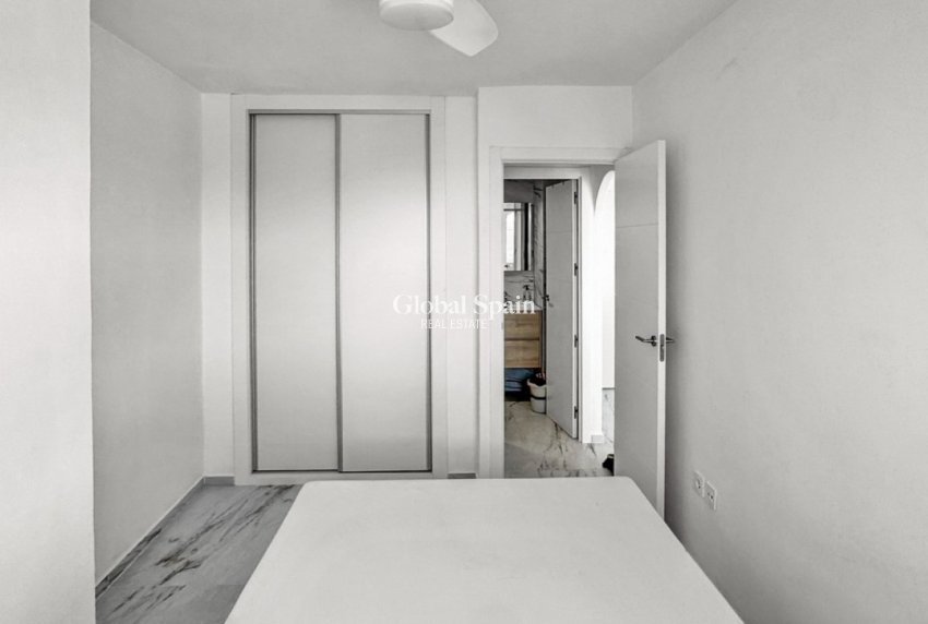 Revente - APPARTEMENT -
ORIHUELA COSTA - Costa Blanca