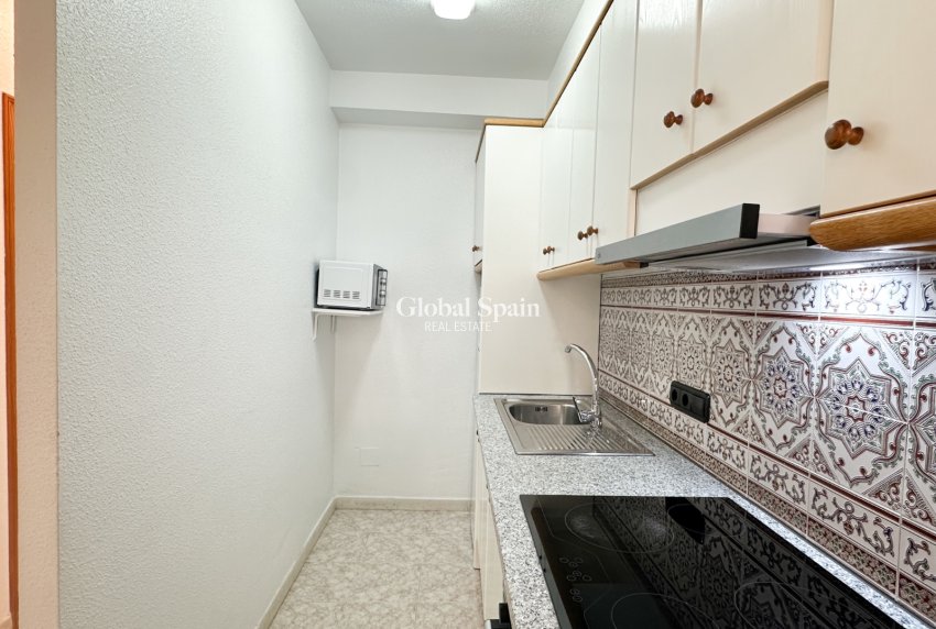 Revente - APPARTEMENT -
ORIHUELA COSTA - Costa Blanca