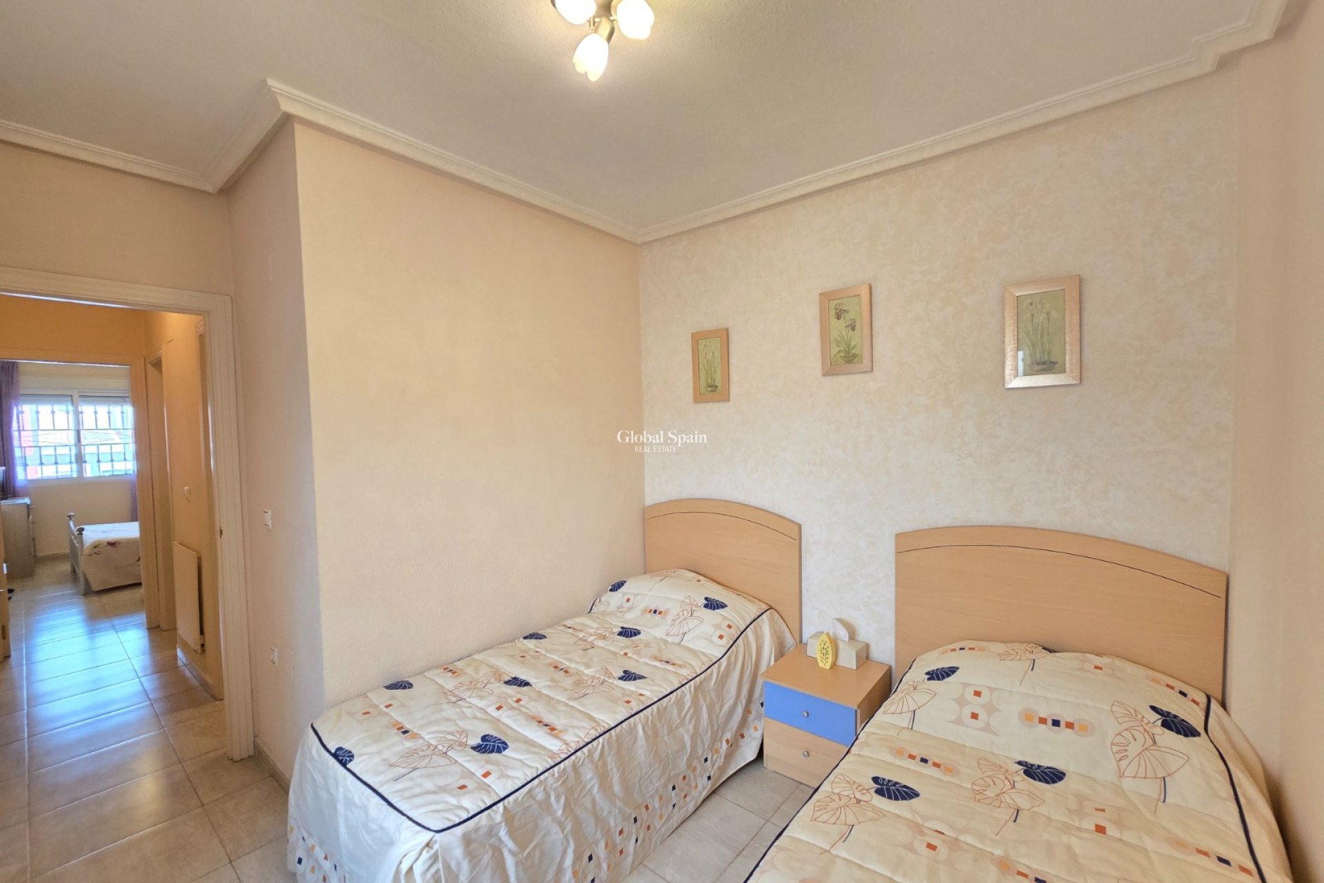Revente - APPARTEMENT -
ORIHUELA COSTA - Costa Blanca