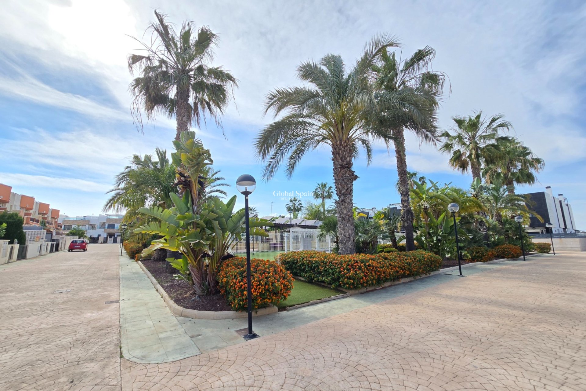 Revente - APPARTEMENT -
ORIHUELA COSTA - Costa Blanca
