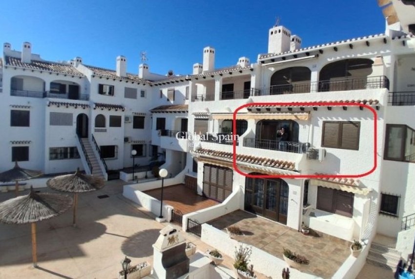 Revente - APPARTEMENT -
ORIHUELA COSTA - Costa Blanca