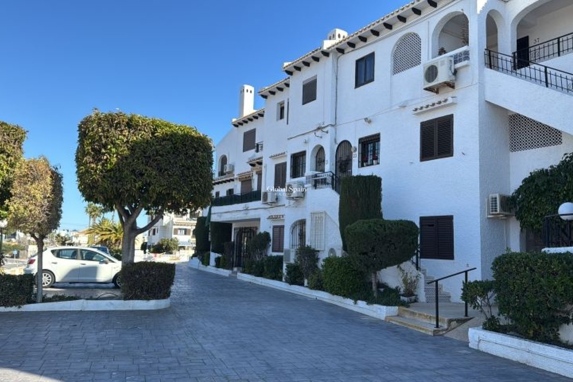 Revente - APPARTEMENT -
ORIHUELA COSTA - Costa Blanca