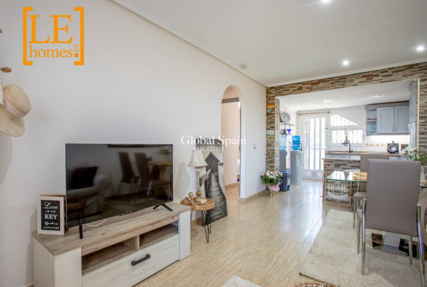 Revente - APPARTEMENT -
ORIHUELA COSTA - Costa Blanca