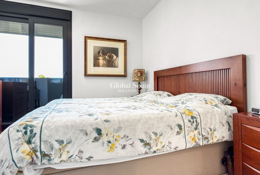 Revente - APPARTEMENT -
ORIHUELA COSTA - Costa Blanca