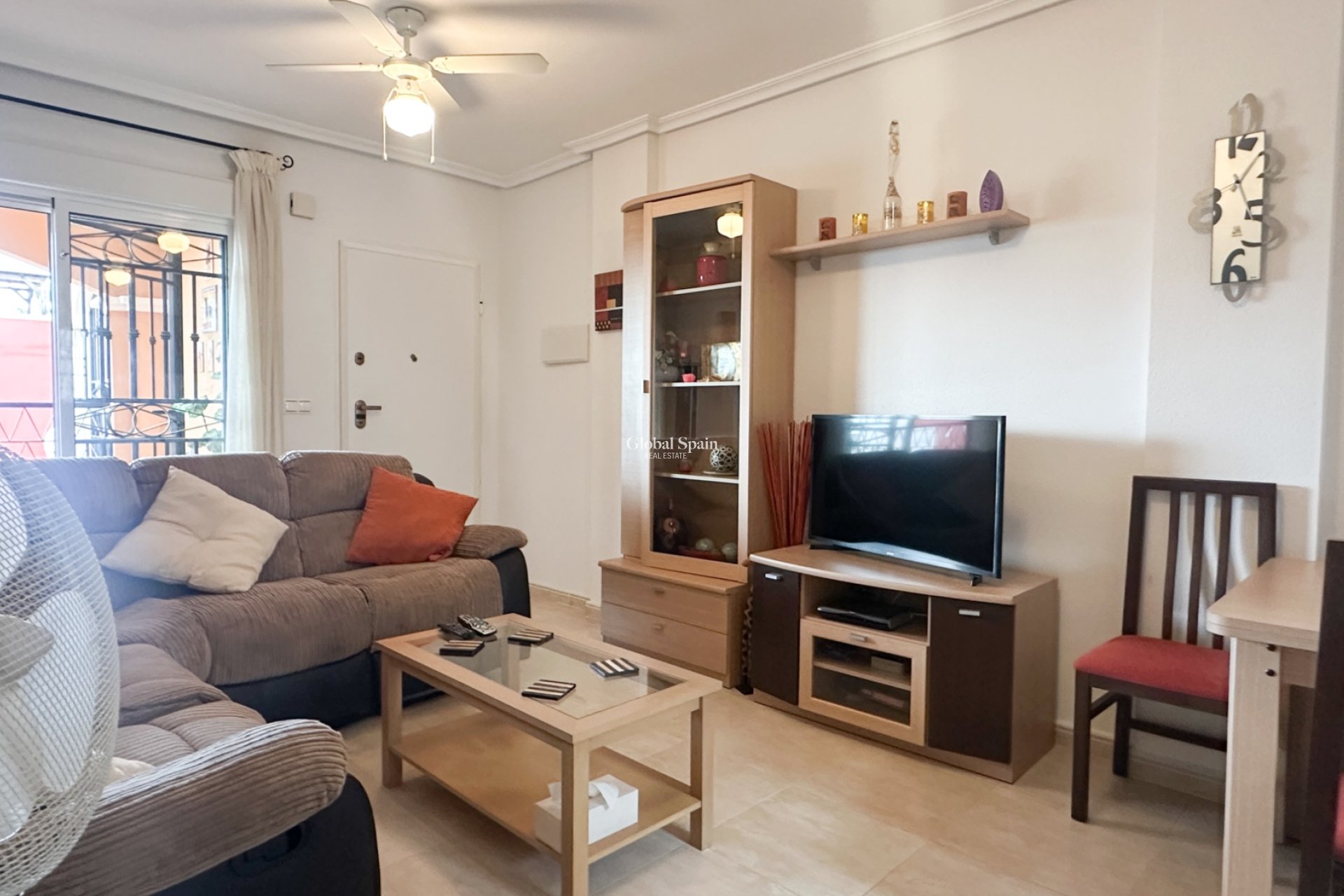 Revente - APPARTEMENT -
ORIHUELA COSTA - Costa Blanca