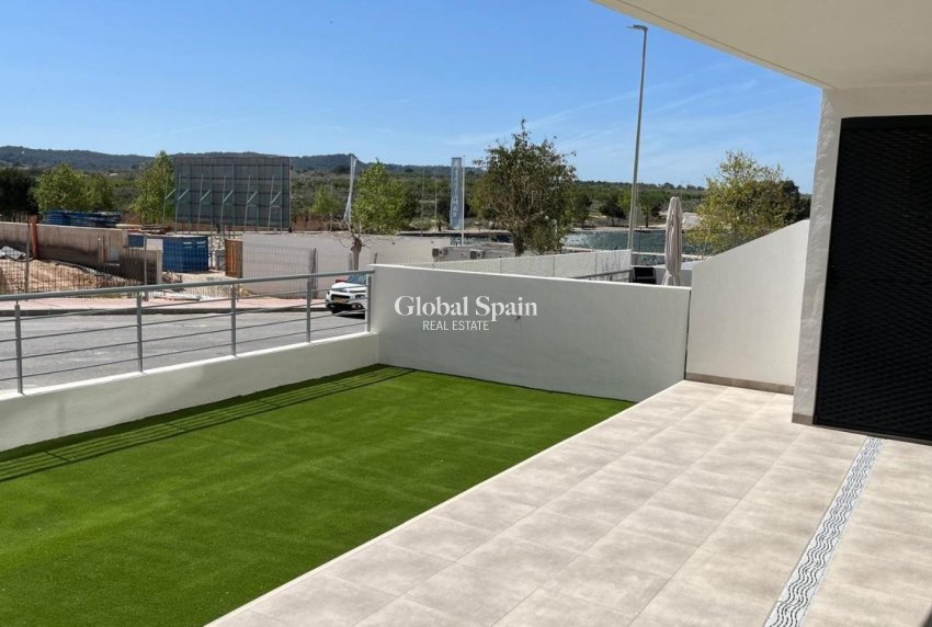 Revente - APPARTEMENT -
ORIHUELA COSTA - Costa Blanca