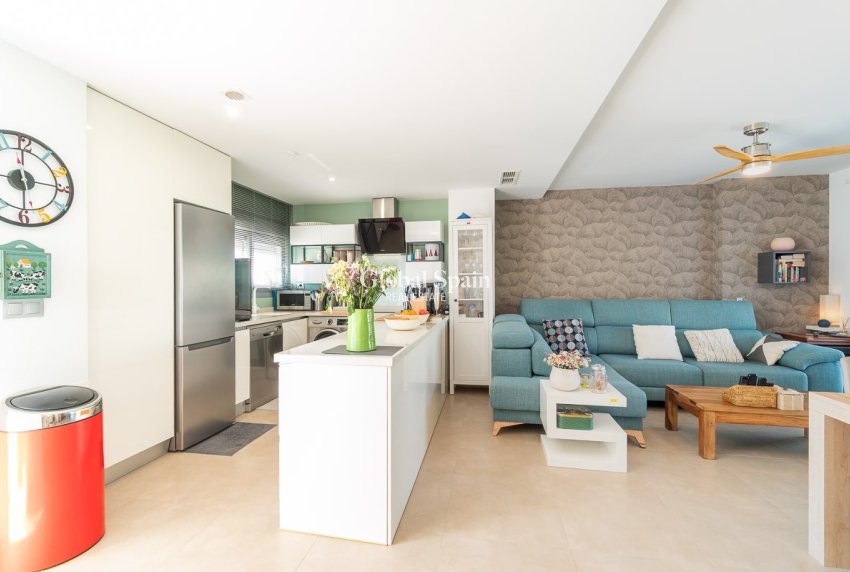 Revente - APPARTEMENT -
ORIHUELA COSTA - Costa Blanca