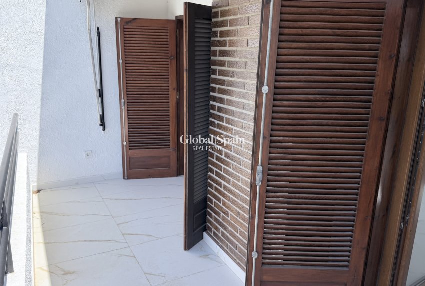 Revente - APPARTEMENT -
ORIHUELA COSTA - Costa Blanca