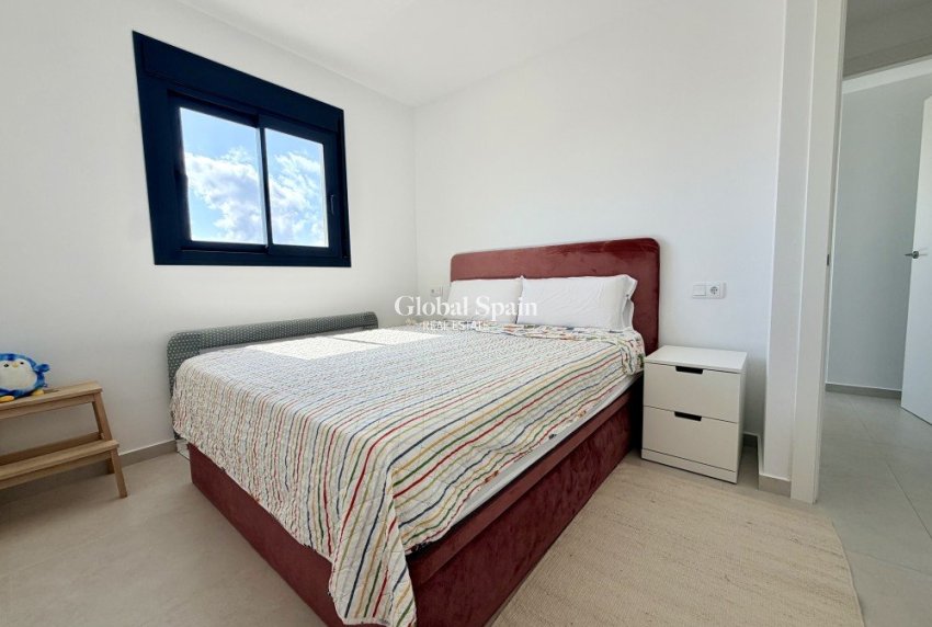 Revente - APPARTEMENT -
ORIHUELA COSTA - Costa Blanca