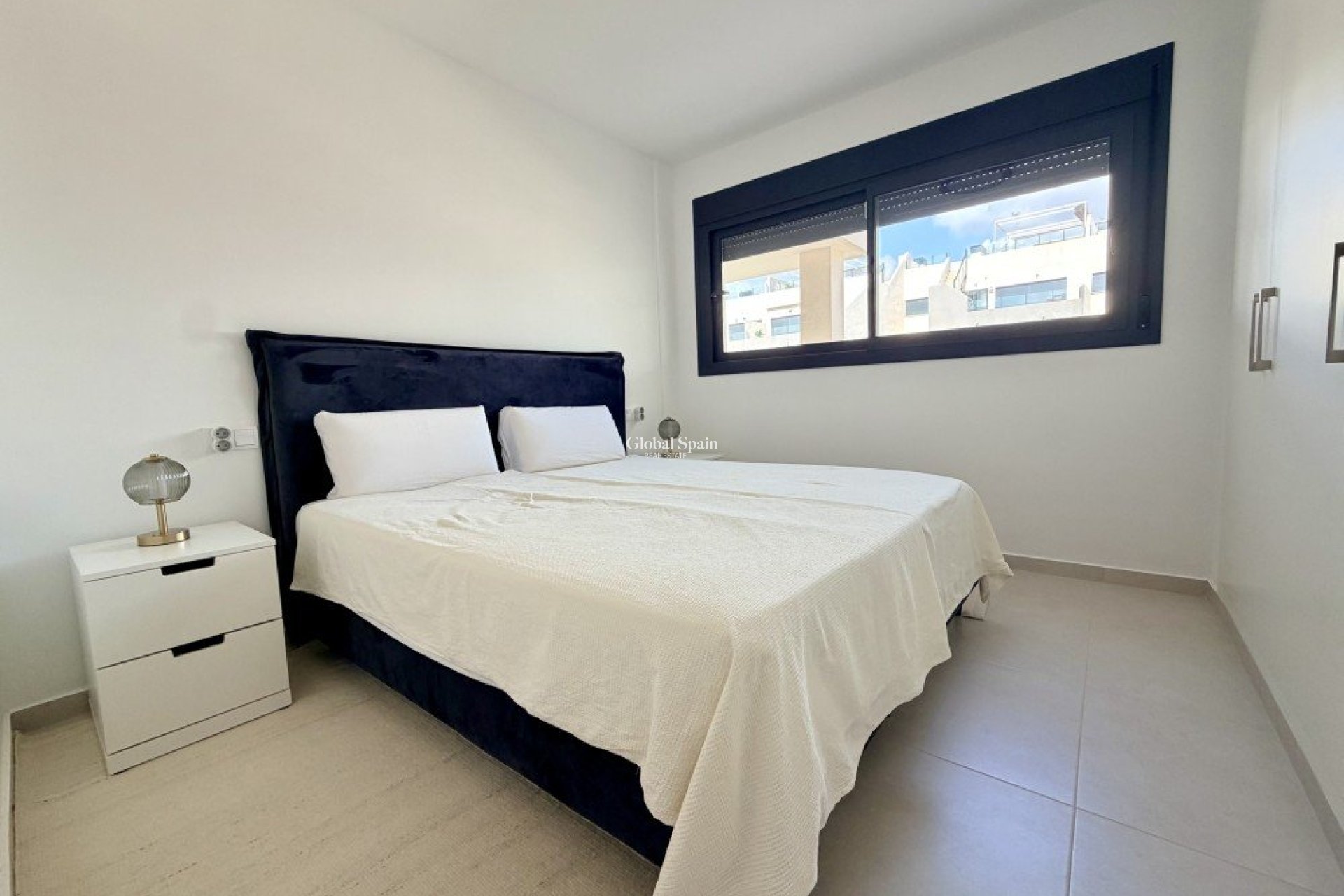 Revente - APPARTEMENT -
ORIHUELA COSTA - Costa Blanca