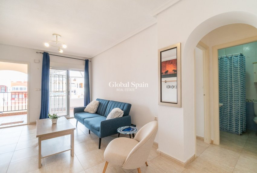 Revente - APPARTEMENT -
ORIHUELA COSTA - Costa Blanca