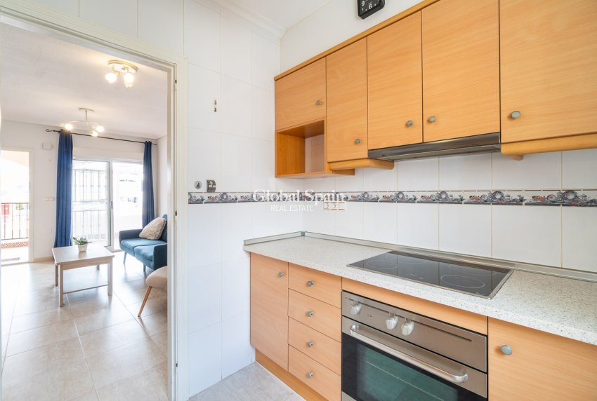 Revente - APPARTEMENT -
ORIHUELA COSTA - Costa Blanca