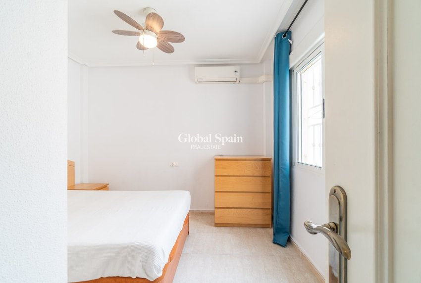 Revente - APPARTEMENT -
ORIHUELA COSTA - Costa Blanca