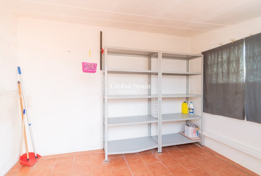 Revente - APPARTEMENT -
ORIHUELA COSTA - Costa Blanca