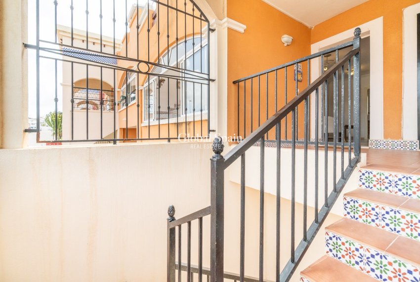 Revente - APPARTEMENT -
ORIHUELA COSTA - Costa Blanca