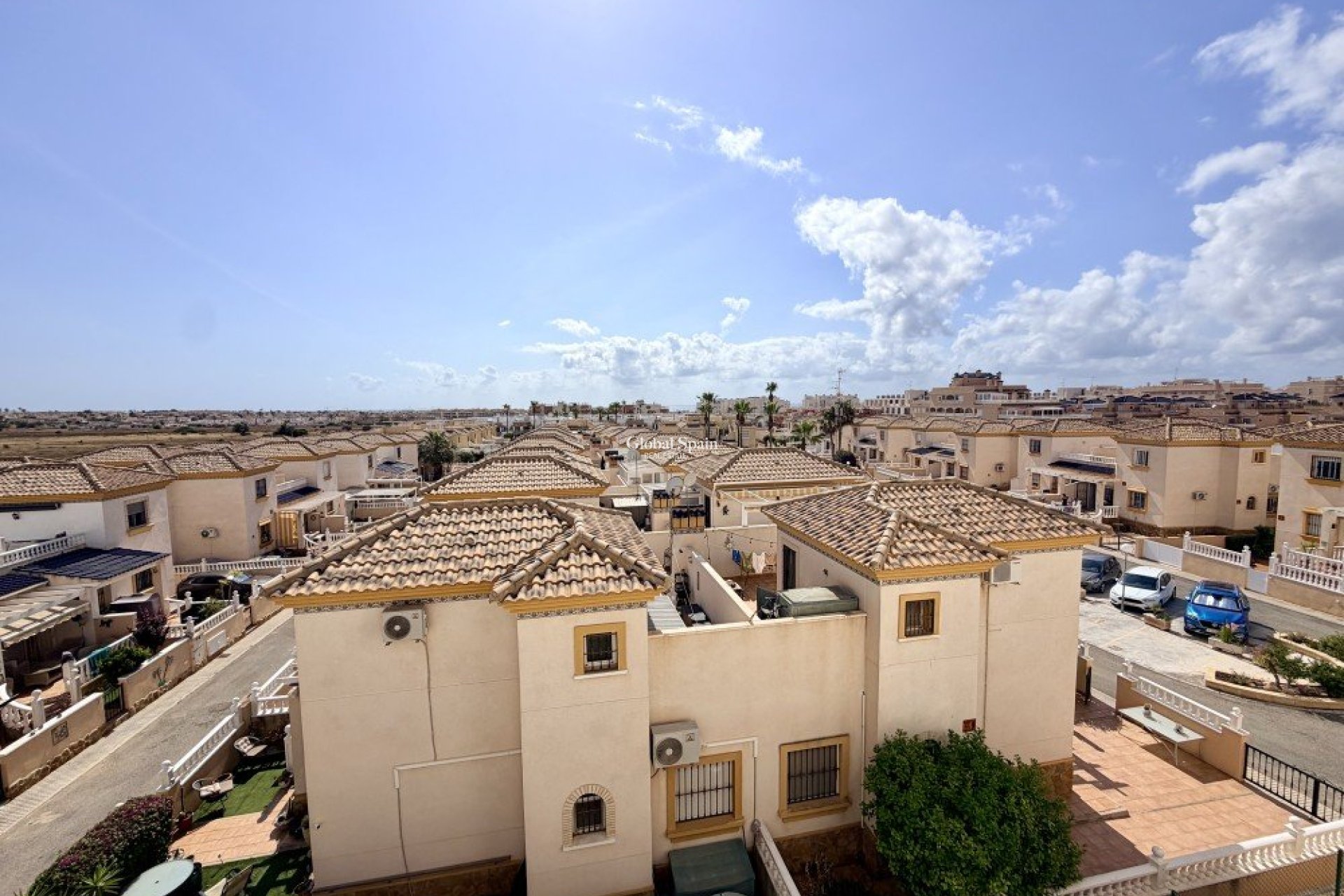 Revente - APPARTEMENT -
ORIHUELA COSTA - Costa Blanca