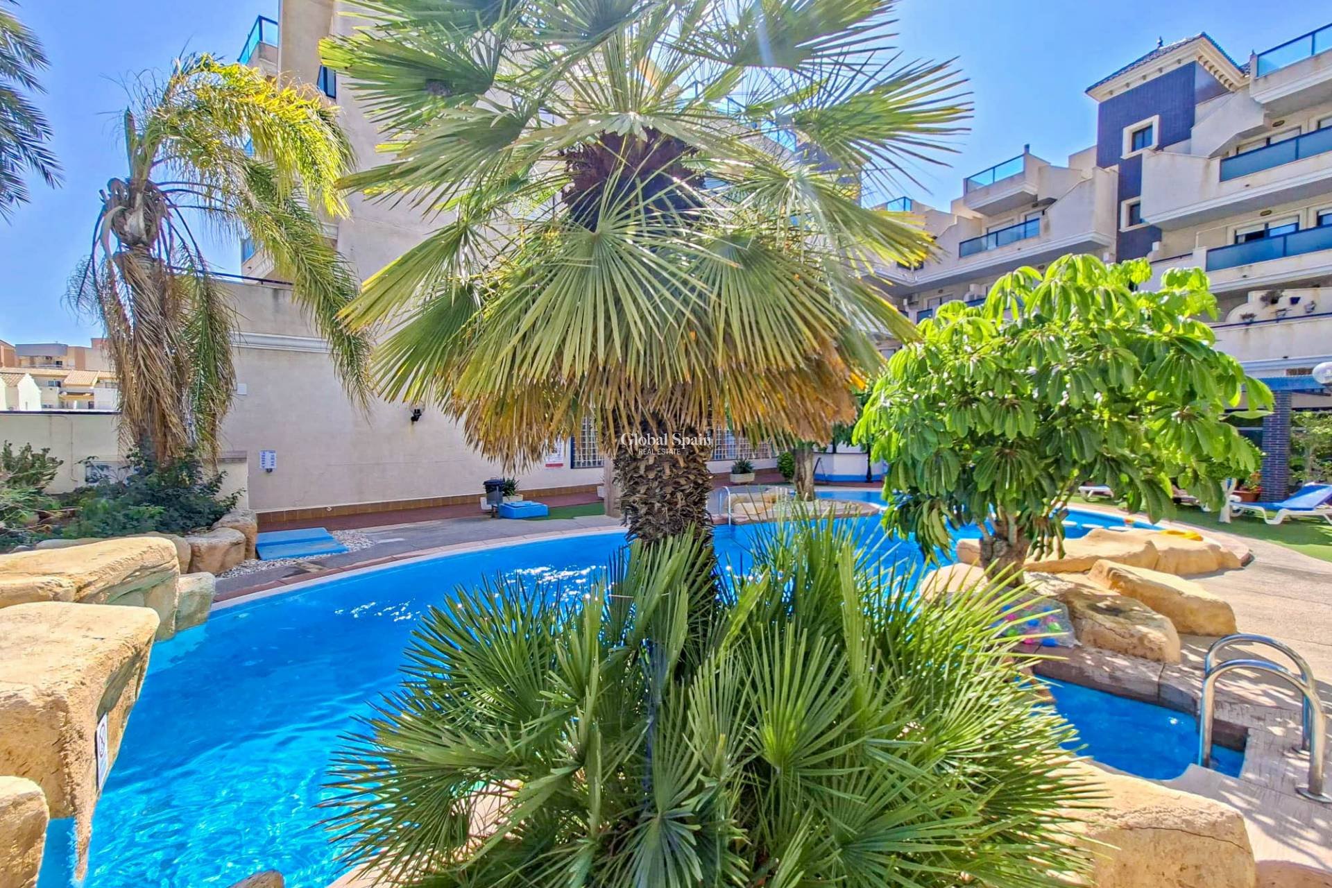 Revente - APPARTEMENT -
ORIHUELA COSTA - Costa Blanca