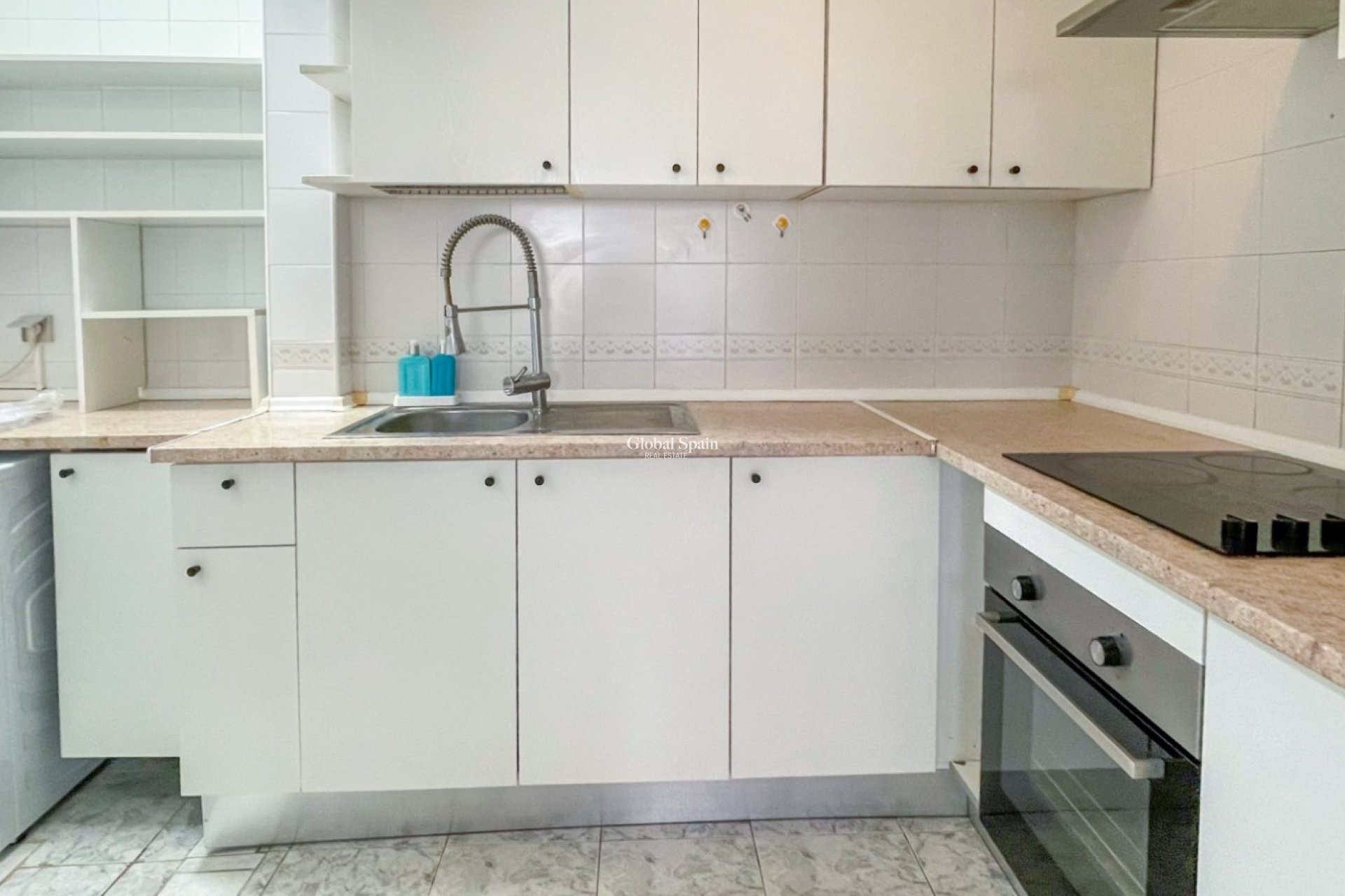 Revente - APPARTEMENT -
ORIHUELA COSTA - Costa Blanca