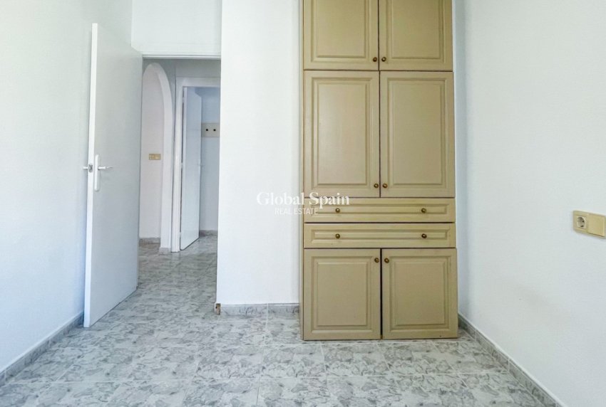 Revente - APPARTEMENT -
ORIHUELA COSTA - Costa Blanca