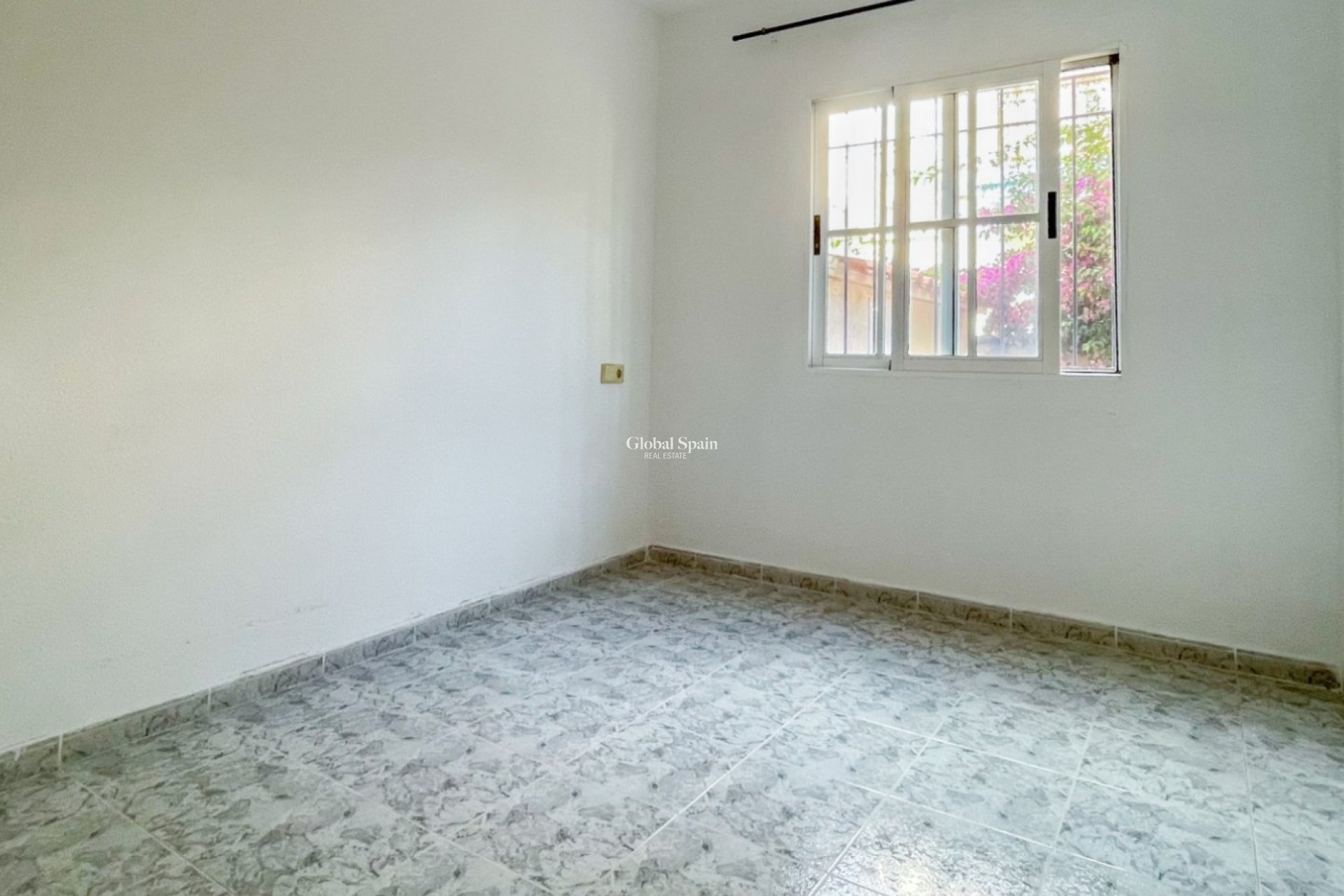 Revente - APPARTEMENT -
ORIHUELA COSTA - Costa Blanca
