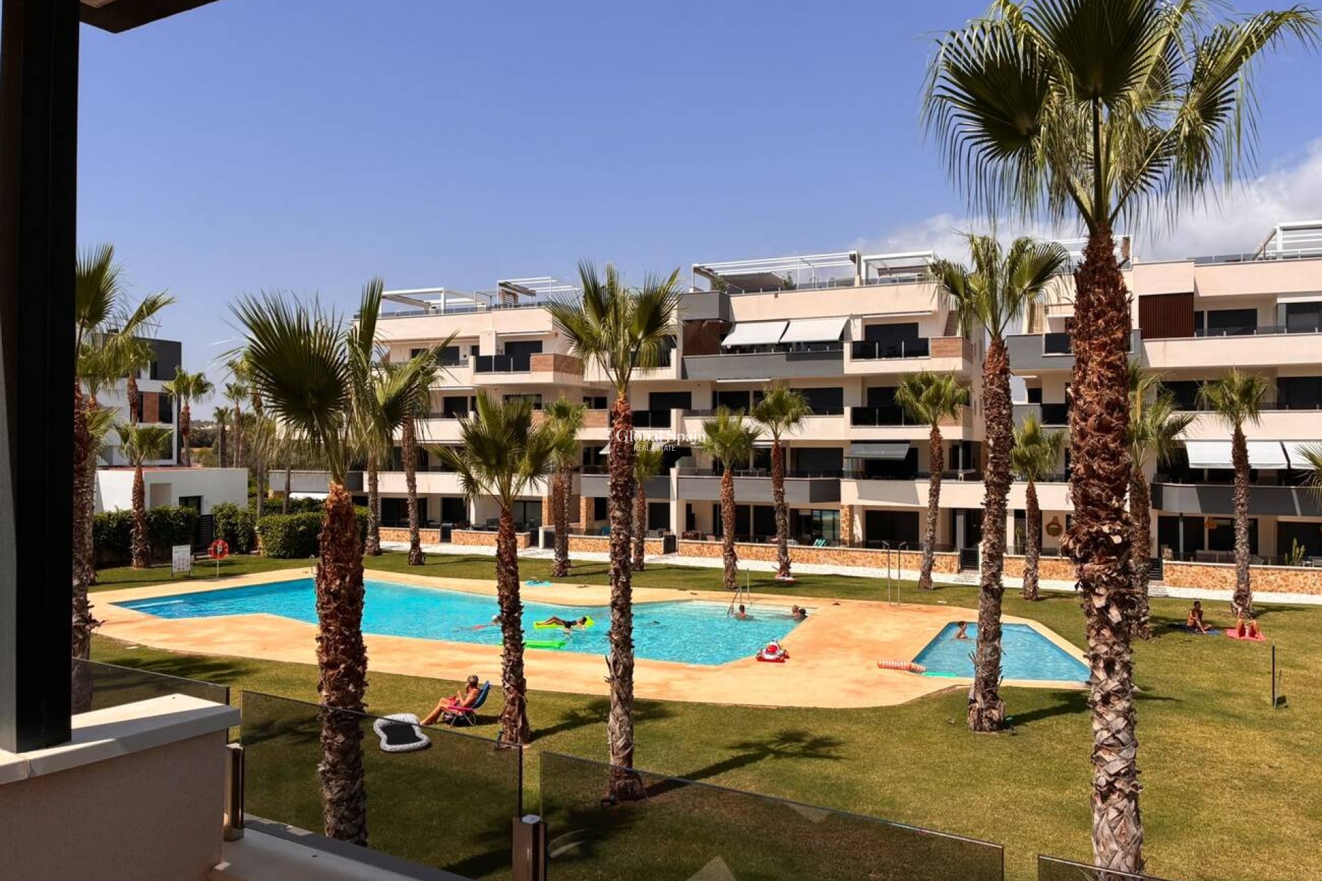 Revente - APPARTEMENT -
ORIHUELA COSTA - Costa Blanca
