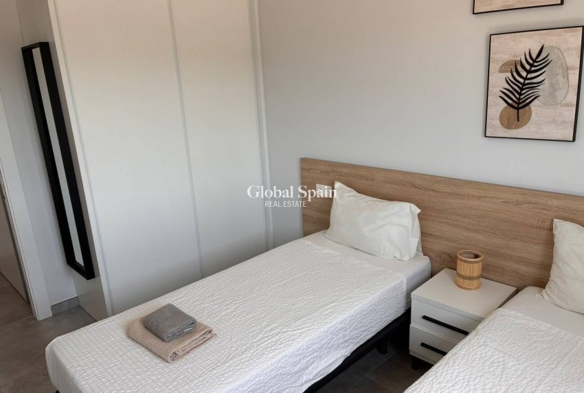 Revente - APPARTEMENT -
ORIHUELA COSTA - Costa Blanca