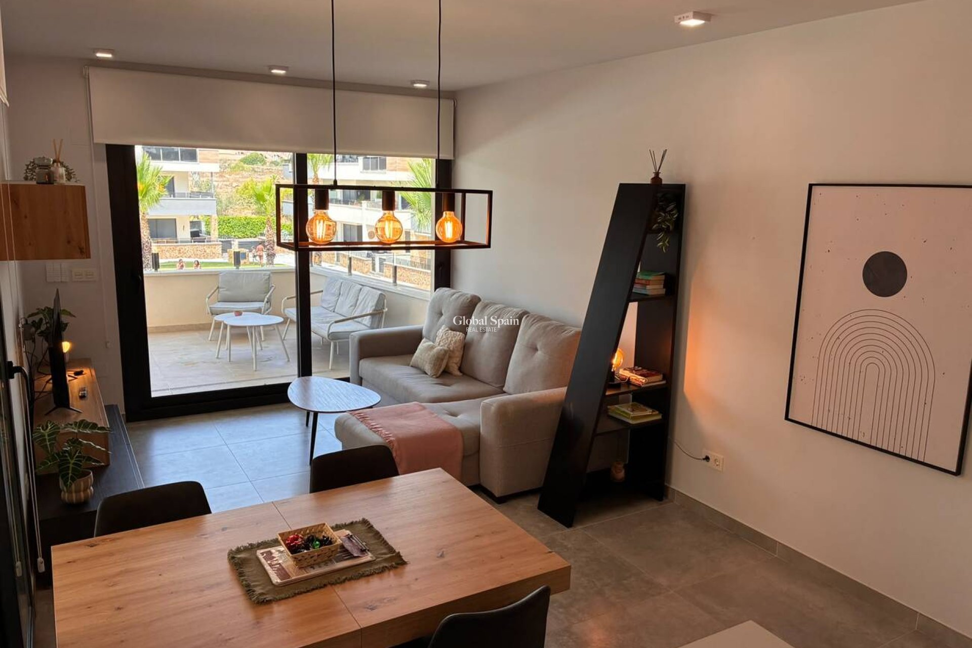 Revente - APPARTEMENT -
ORIHUELA COSTA - Costa Blanca