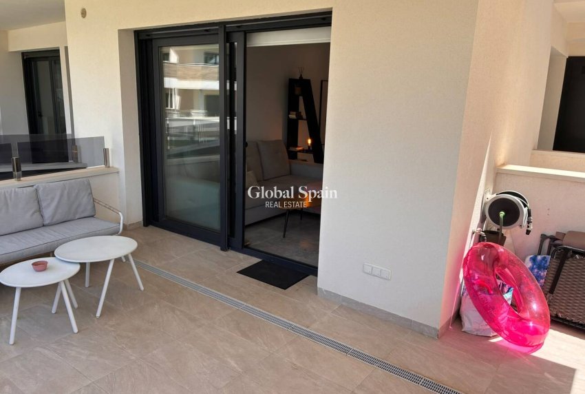 Revente - APPARTEMENT -
ORIHUELA COSTA - Costa Blanca