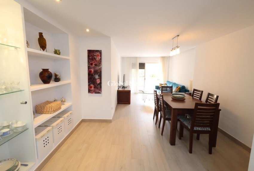 Revente - APPARTEMENT -
ORIHUELA COSTA - Costa Blanca