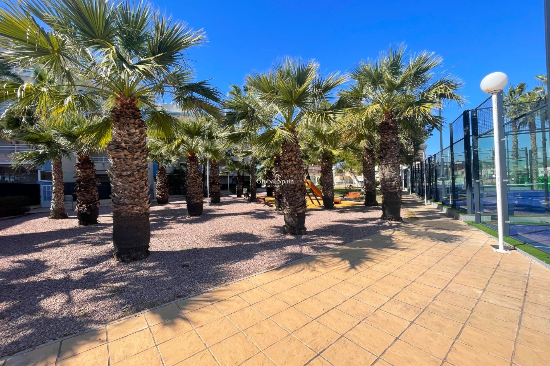 Revente - APPARTEMENT -
ORIHUELA COSTA - Costa Blanca