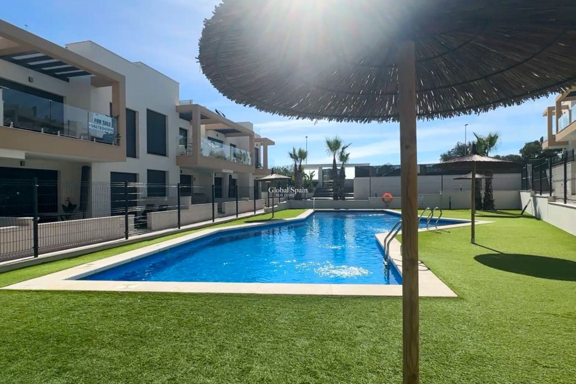 Revente - APPARTEMENT -
ORIHUELA COSTA - Costa Blanca