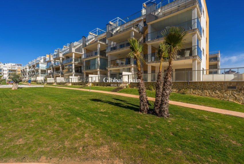 Revente - APPARTEMENT -
ORIHUELA COSTA - Costa Blanca