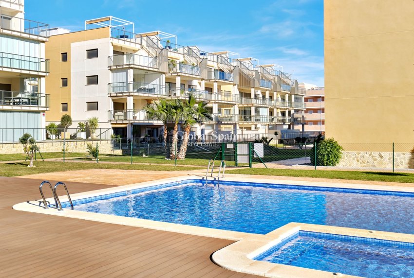 Revente - APPARTEMENT -
ORIHUELA COSTA - Costa Blanca