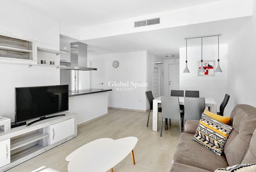 Revente - APPARTEMENT -
ORIHUELA COSTA - Costa Blanca