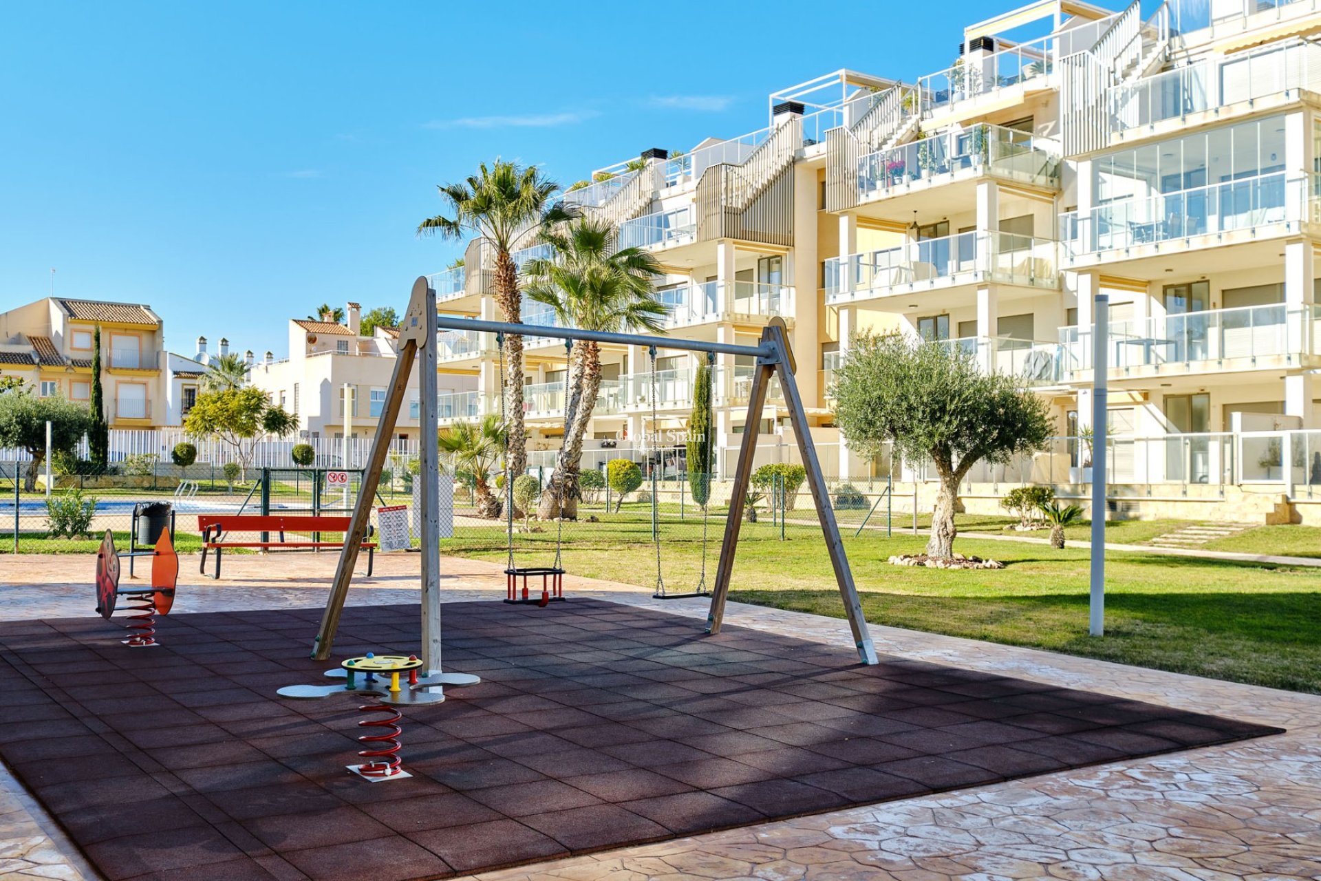 Revente - APPARTEMENT -
ORIHUELA COSTA - Costa Blanca