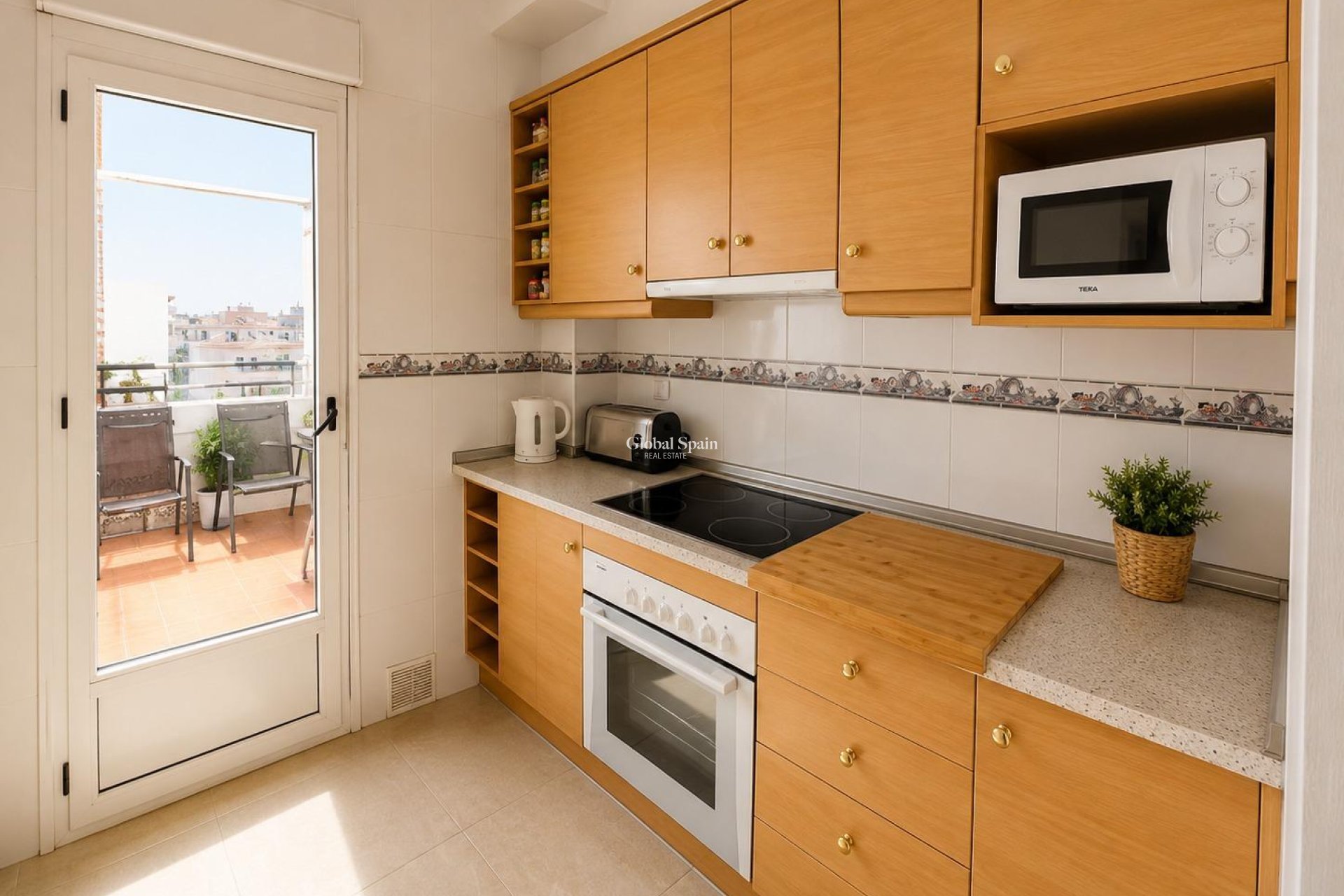 Revente - APPARTEMENT -
ORIHUELA COSTA - Costa Blanca