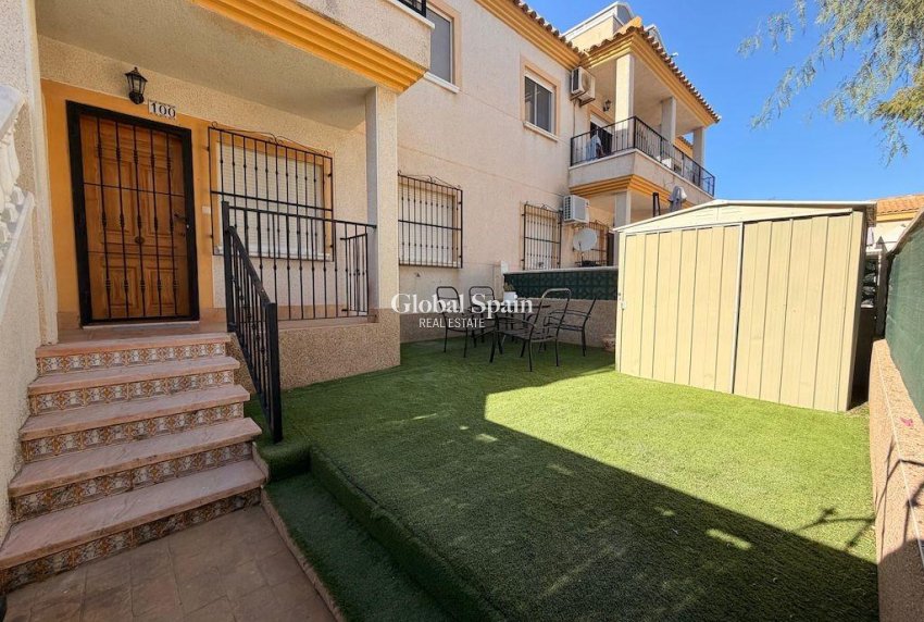 Revente - APPARTEMENT -
ORIHUELA COSTA - Costa Blanca
