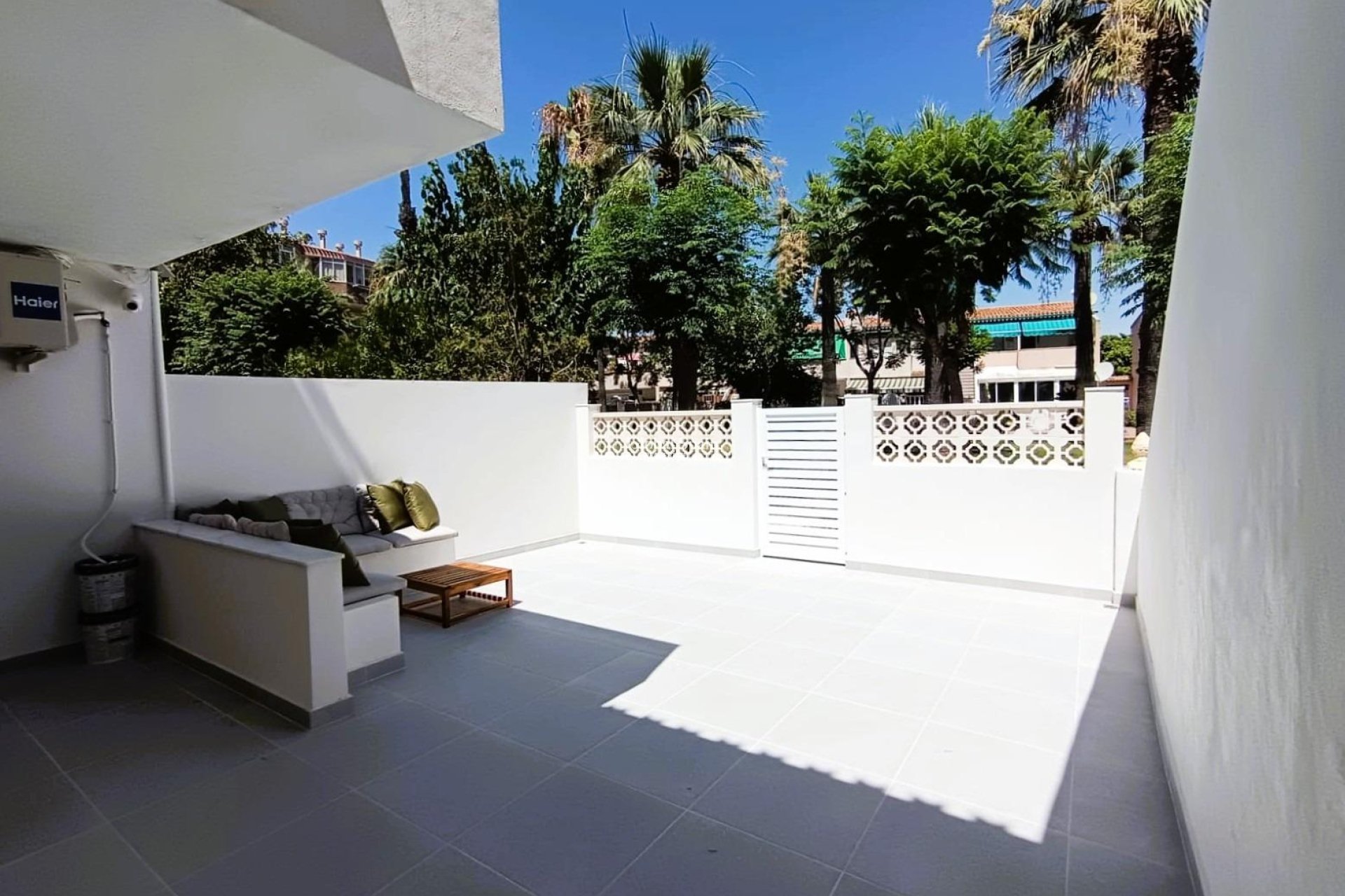 Revente - APPARTEMENT -
ORIHUELA COSTA - Costa Blanca