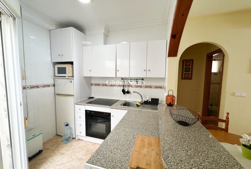 Revente - APPARTEMENT -
ORIHUELA COSTA - Costa Blanca