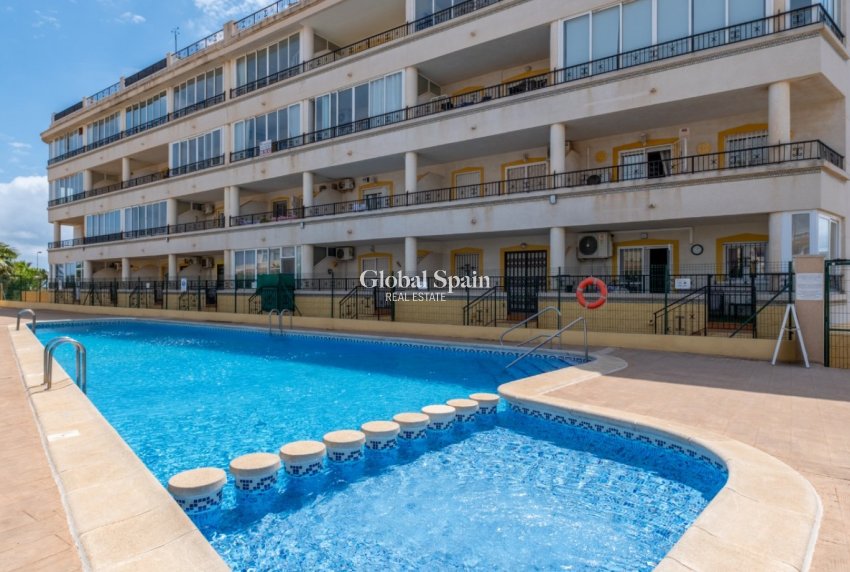 Revente - APPARTEMENT -
ORIHUELA COSTA - Costa Blanca