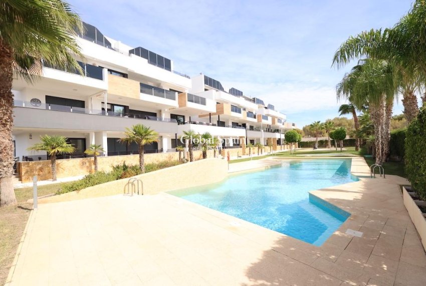 Revente - APPARTEMENT -
ORIHUELA COSTA - Costa Blanca