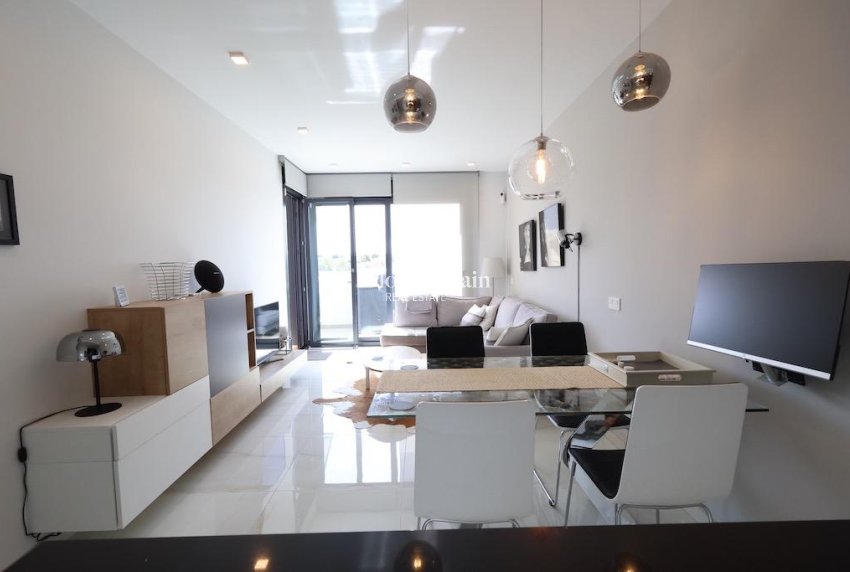 Revente - APPARTEMENT -
ORIHUELA COSTA - Costa Blanca
