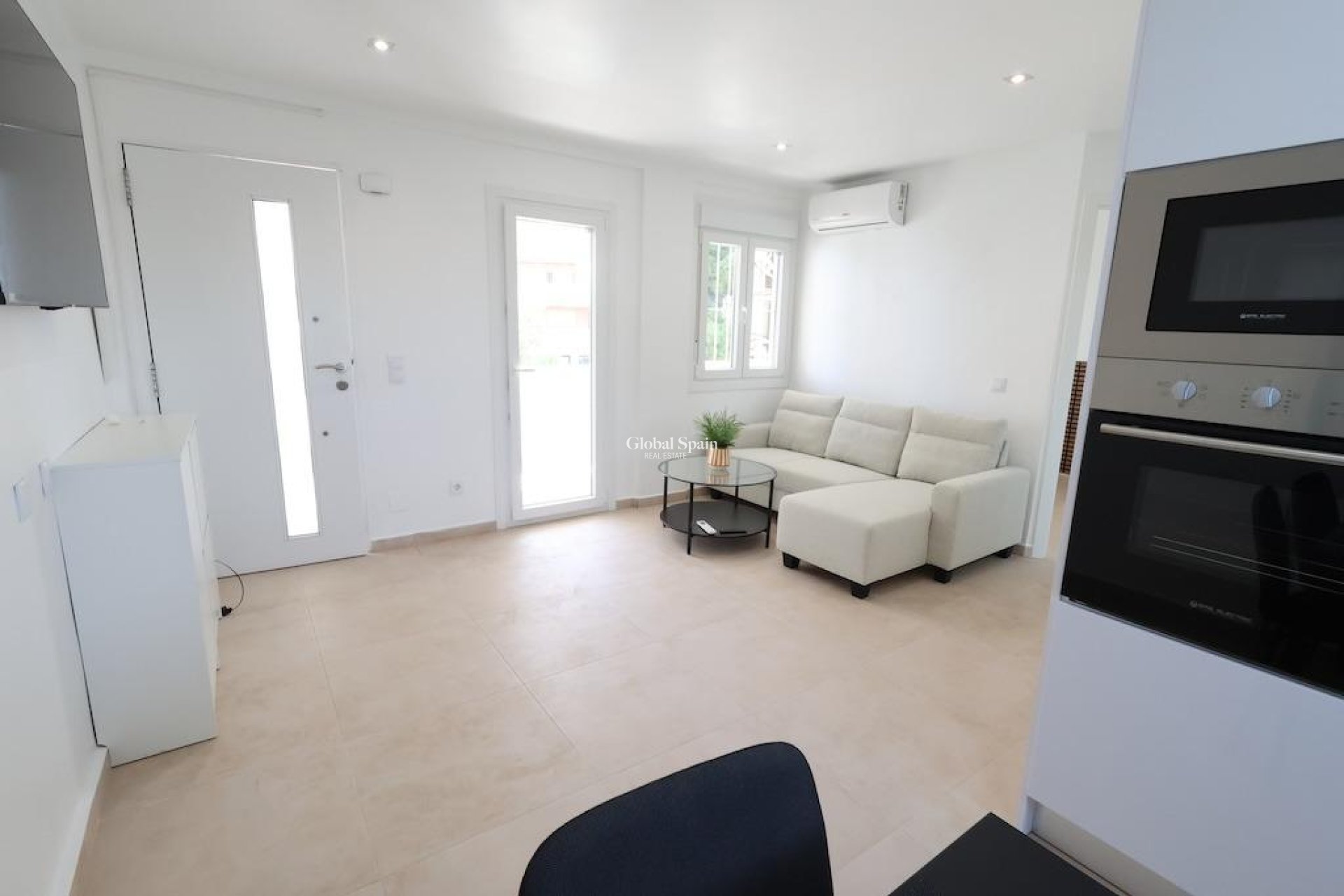 Revente - APPARTEMENT -
ORIHUELA COSTA - Costa Blanca