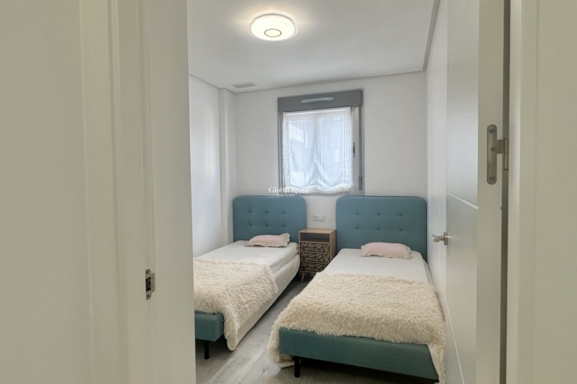 Revente - APPARTEMENT -
ORIHUELA COSTA - Costa Blanca