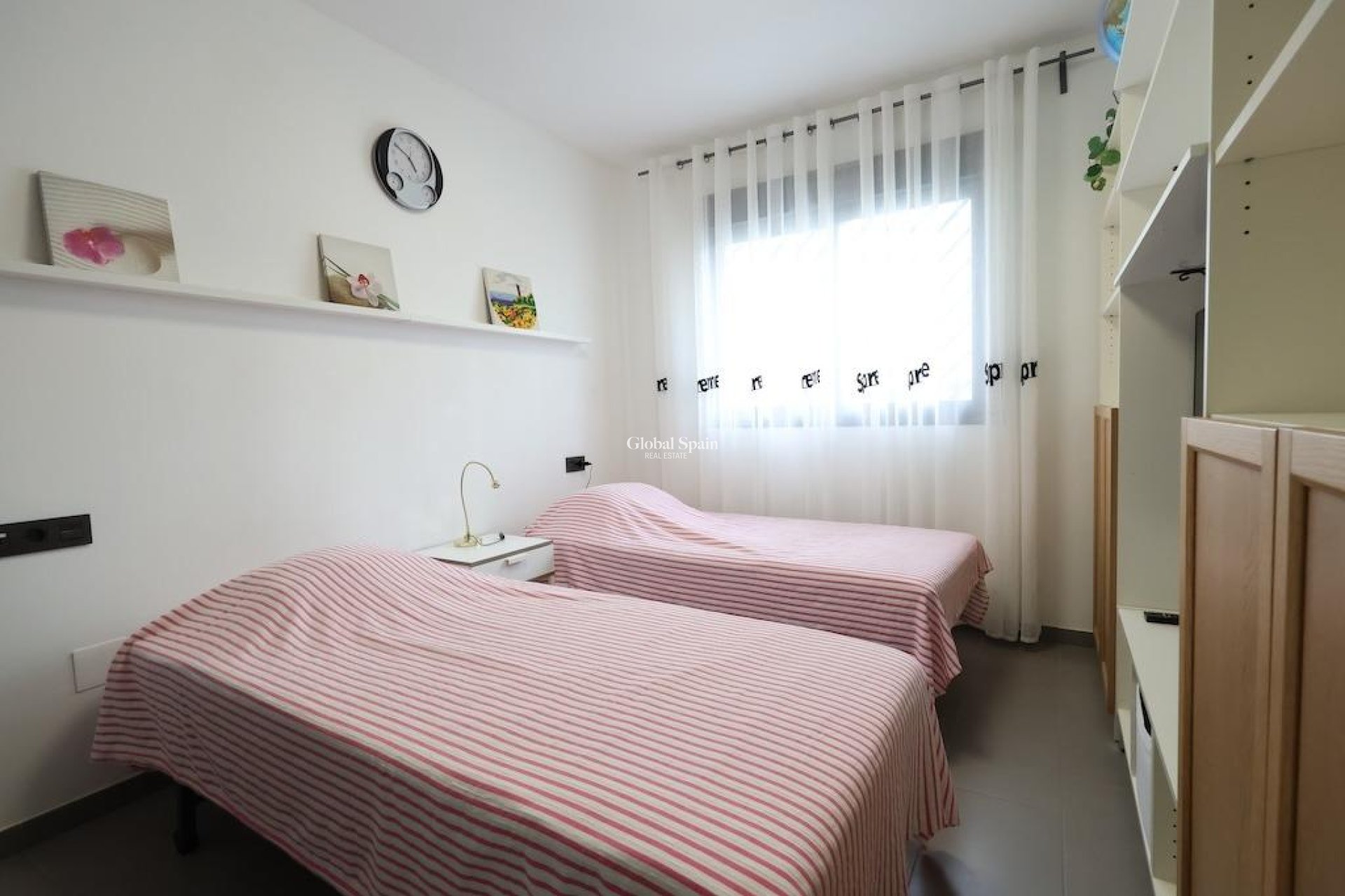 Revente - APPARTEMENT -
ORIHUELA COSTA - Costa Blanca