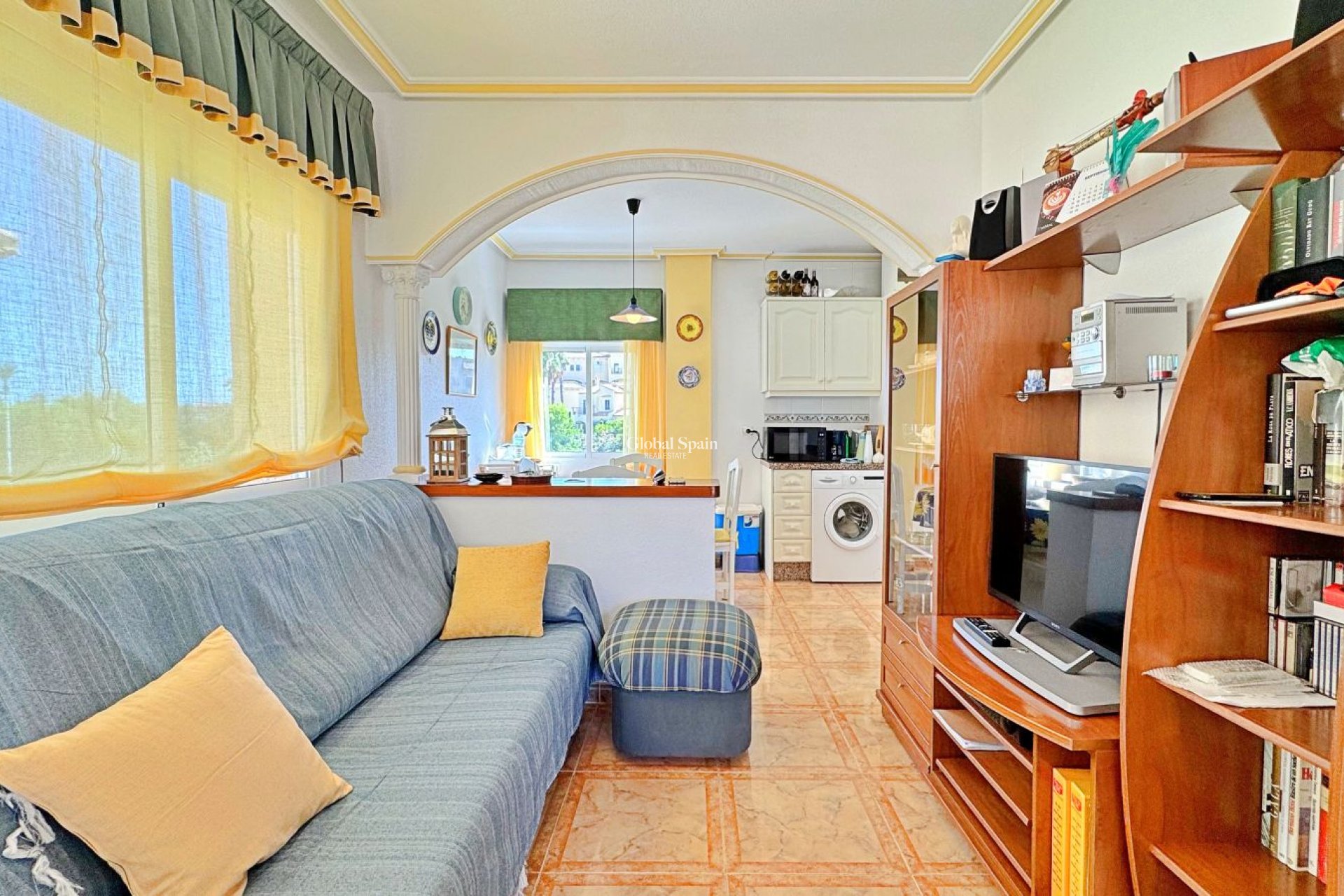 Revente - APPARTEMENT -
ORIHUELA COSTA - Costa Blanca
